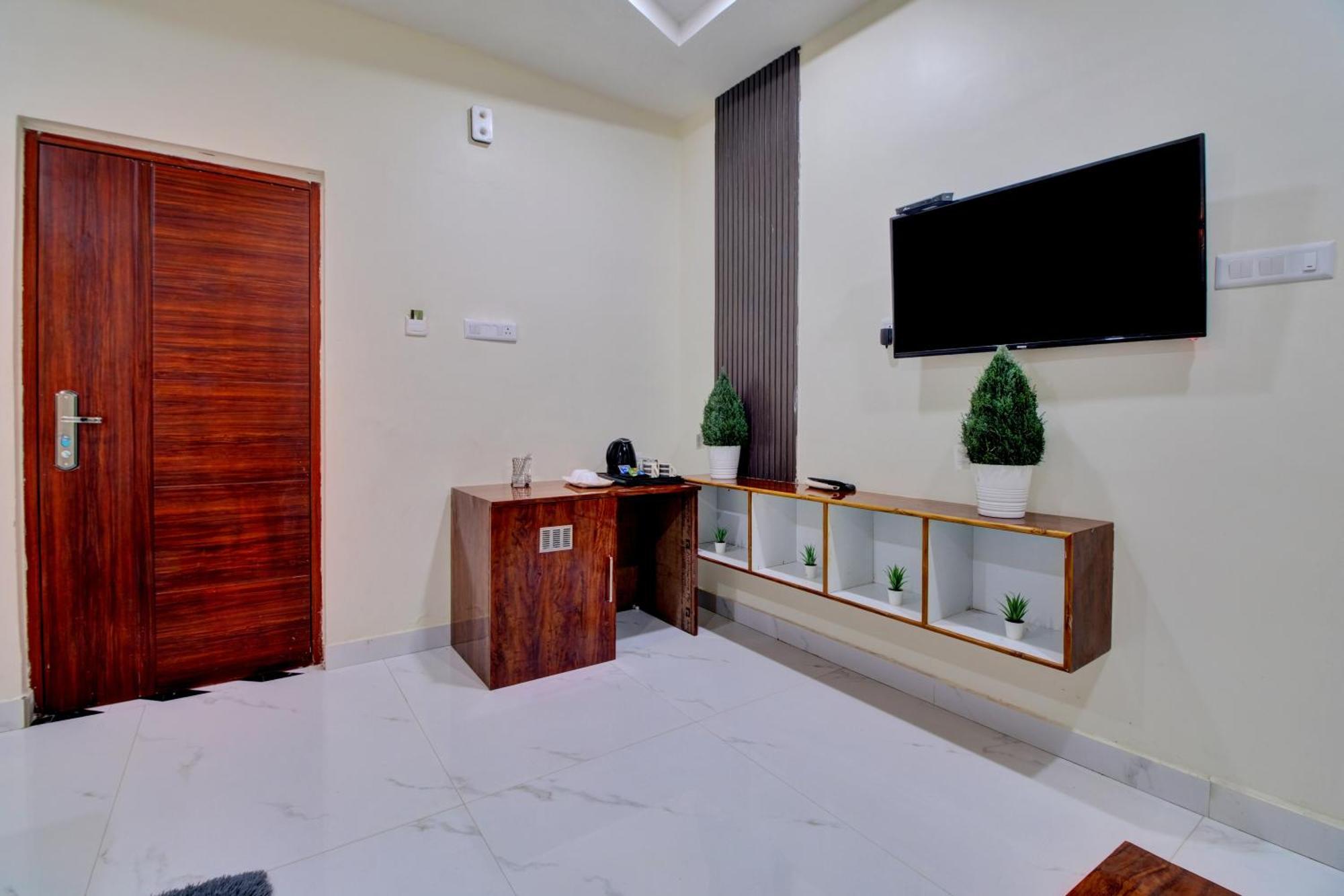 Collection O Hotel Mango Tree Khammam Exterior foto